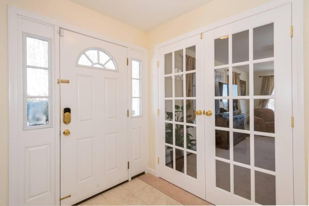 Fun & Fabulous Getaway Villa Gilford Exterior photo
